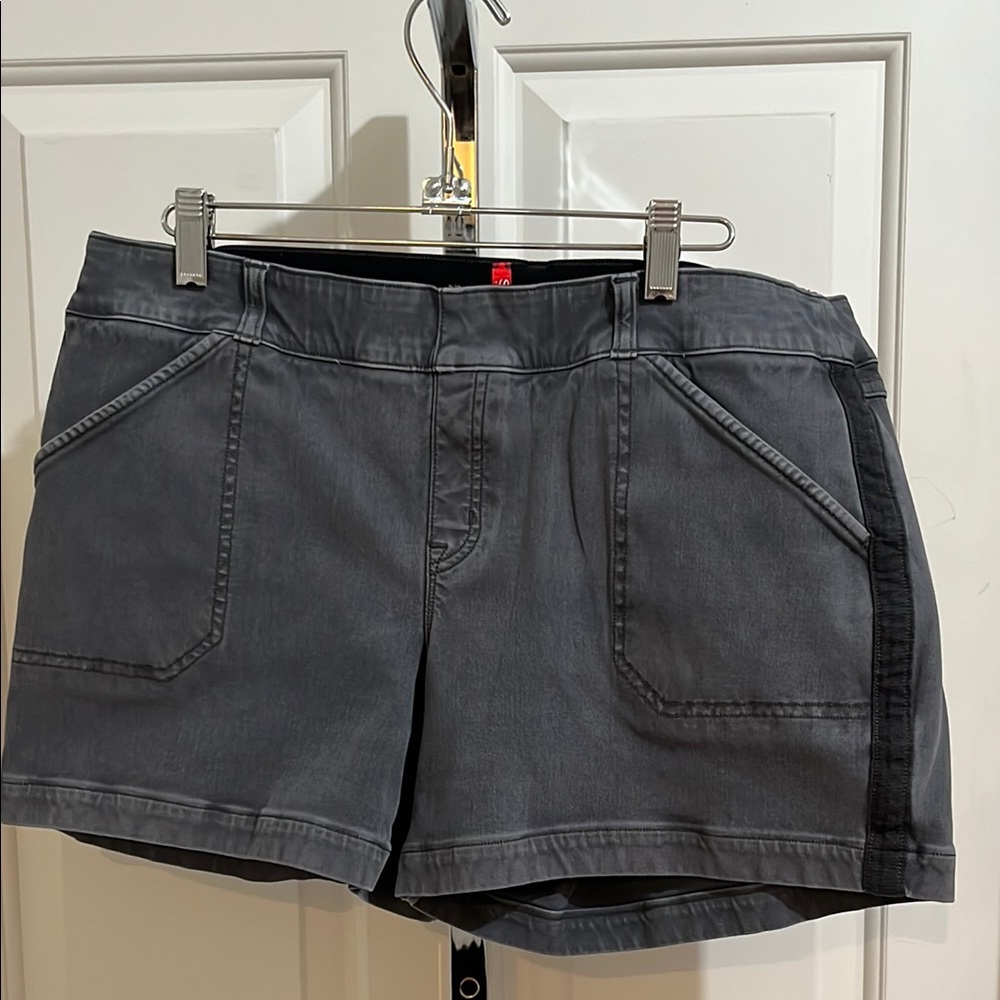 Spanx Black  Women's Shorts size XL
